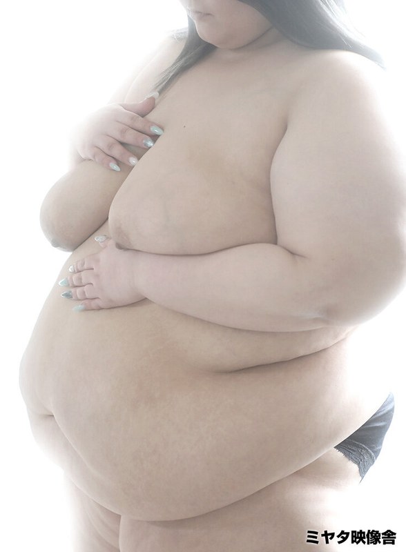 【メイド×宮田ひなの】爆体無双 ひなの｜h_1636myt220527